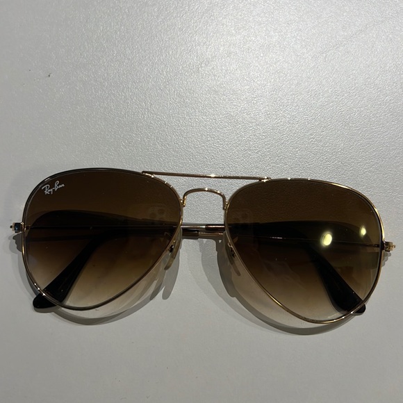 Ray-Ban Aviator Sunglasses - Picture 1 of 5
